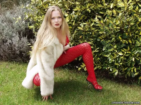 Tamara Noon: British Blonde MILF Pulls Down Her Red Pantyhose Outdoors – photo 1 of 12