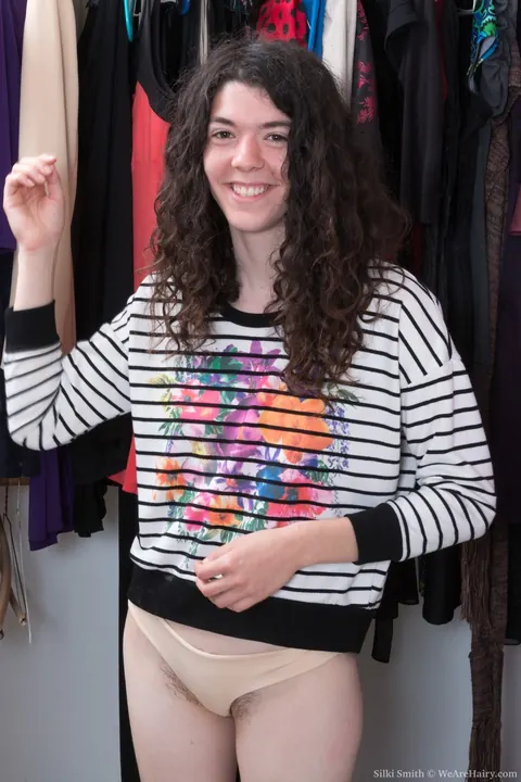 Silki Smith: Pale Curly Brunette Undresses and Spreads Her Hairy Pussy – photo 6 of 21