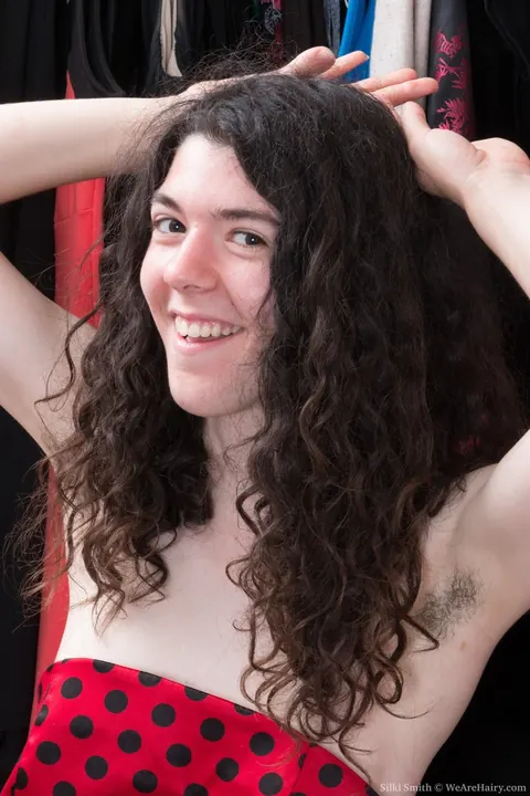 Silki Smith: Pale Curly Brunette Undresses and Spreads Her Hairy Pussy – photo 9 of 21