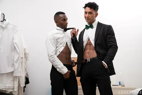 Two Men Kiss and Have Interracial Anal Sex – photo 9 of 21