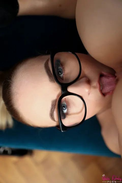 Jenny Wild: Czech Lesbians in Leather and Yoga Pants Fuck at the Office – photo 14 of 20