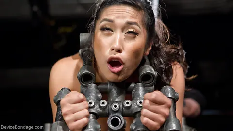 Mia Li: Asian Babe with Big Tits Bound for Bondage Sex – photo 10 of 16