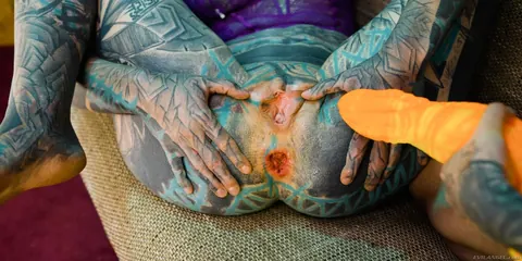 Anuskatzz: Tattooed Brunettes Suck Cock, Take Anal and Use a Dildo – photo 3 of 15