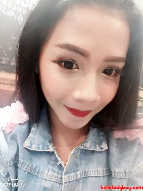 Asian Trans Woman Strips Out of Her Bikini and Poses Nude – photo 3 of 20