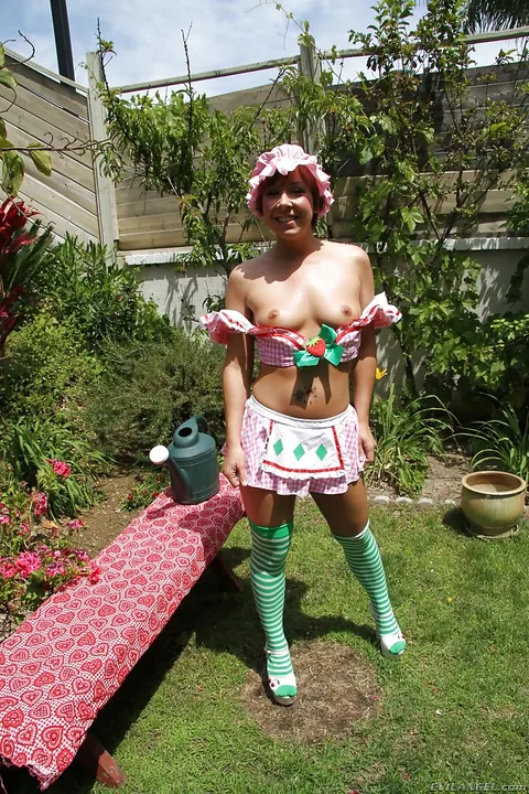 Julie Knight: Brunette PAWG Flashes Her Pussy and Ass in Stockings Outdoors – photo 1 of 16