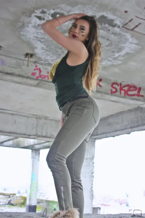 Annia Miller: European Blonde with Big Tits Poses Outdoors in Tight Jeans – photo 7 of 15