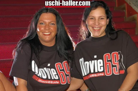 German MILF Flashes Her Legs in a Cinema – photo 13 of 16
