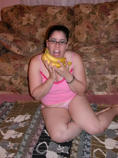 LuLu Garcia: Latina BBW with Big Tits Masturbates with a Dildo and a Banana – photo 2 of 21