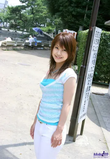 Ayumi Motomura – Japanese Model Strips Out of Her Jeans and Lingerie Outdoors