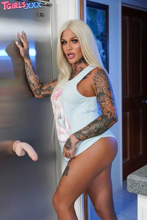 Busty Mature Trans Woman Masturbates with a Dildo Nude – photo 2 of 16