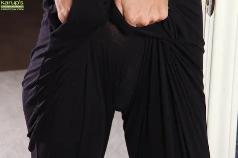 Katherine Jackson: Busty Blonde MILF Undresses and Spreads Her Hairy Pussy – photo 2 of 16