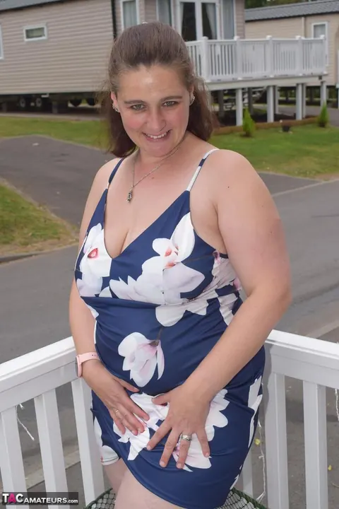 Mature BBW Exposes Her Big Tits and Hairy Bush in Public – photo 8 of 16