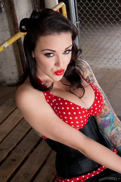 Emily Parker: Tall Asian Brunette Shows Off Her Big Tits and Tattoos Nude – photo 6 of 17