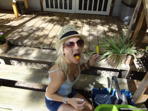 Blonde MILF Poses Outdoors in Jeans, Shorts and Panties – photo 16 of 16