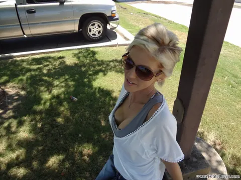 Blonde MILF Poses Outdoors in Jeans, Shorts and Panties – photo 2 of 16