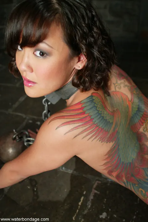 Jandi Lin: Petite Asian MILF Bound in Rope Bondage – photo 3 of 21