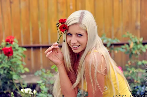 Candy Blond: Blonde in Striped Socks Fingers Her Shaved Pussy in the Yard – photo 2 of 14