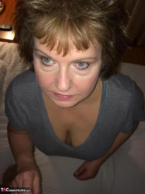 Bustybliss: BBW MILF Bares Her Large Natural Tits for POV Blowjob – photo 4 of 14
