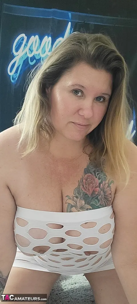 Busty Kris Ann: Busty Blonde MILF in Lingerie Strips and Spreads Her Pussy – photo 3 of 16