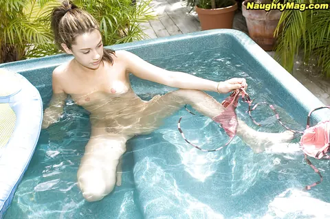 Julissa Delor: Latina Pulls Panties Aside and Fingers Her Pussy in the Hot Tub – photo 6 of 16