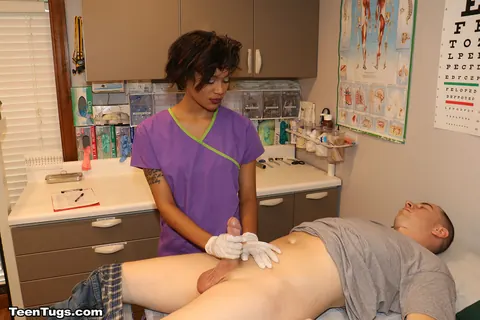 Tall Short-Haired Nurse Gives a Handjob in Latex – photo 17 of 21