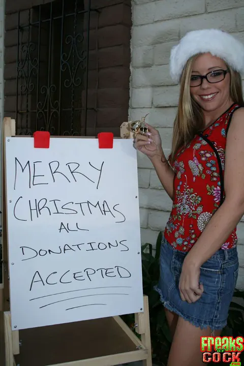 Tabitha James: Slim Blonde MILF in Glasses Spreads Her Pussy for Christmas – photo 1 of 17