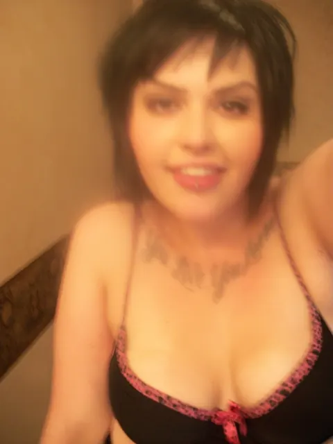 Short-Haired BBW Flaunts Her Big Tits and Fingers Her Shaved Pussy in Selfie – photo 9 of 20