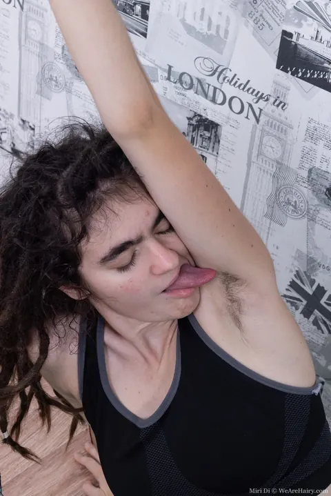 Miri Di: Thick Brunette in Yoga Pants Shows Hairy Armpits and Pussy Outdoors – photo 4 of 21