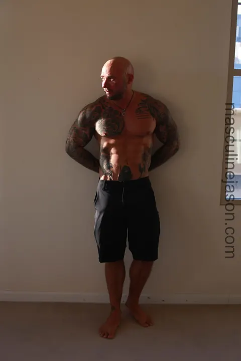 Two Naked Men Pose Outdoors and Show Off Their Bodies – photo 11 of 15