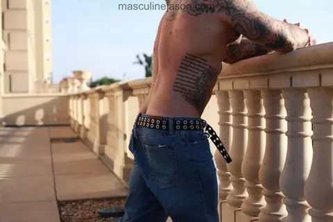 Two Naked Men Pose Outdoors and Show Off Their Bodies – photo 9 of 15