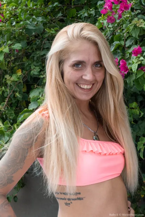 Hairy Blonde Amateur Strips Nude and Shows Her Bush Outdoors – photo 6 of 21