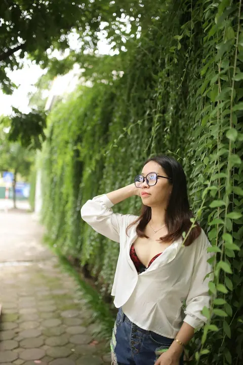 Woman Lets Garment Slide and Poses Fully Nude – photo 7 of 21