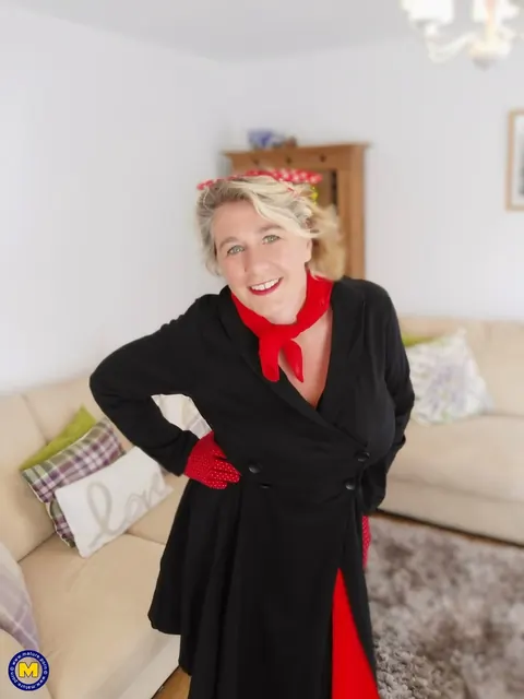 Camilla Creampie: Mature Blonde in Lingerie Teases Her Big Natural Tits – photo 1 of 21