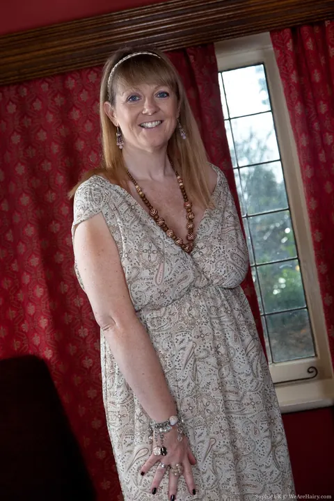 Pale Blonde MILF Shows Her Big Tits and Hairy Pussy – photo 1 of 16