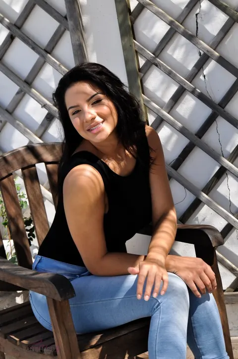 Lacey Banghard: Busty British Brunette Strips Out of Her Jeans on an Enclosed Patio – photo 2 of 12