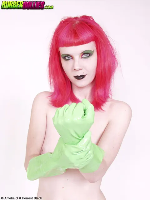 Szandora: Thick Redhead MILF with Big Tits Models Latex Gloves – photo 3 of 16