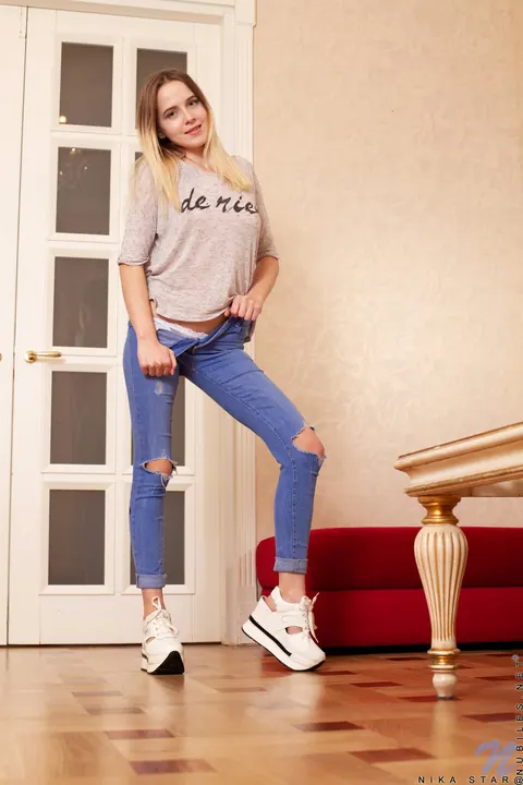 Nika Star: Slim Russian Blonde Strips Out of Her Jeans and Spreads – photo 3 of 21