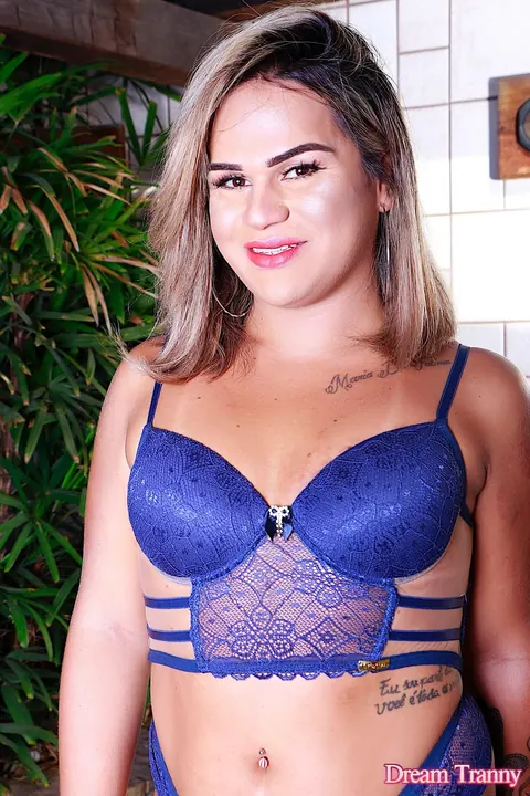 Thick Trans Woman Takes a Fucking Machine in Her Ass – photo 1 of 21