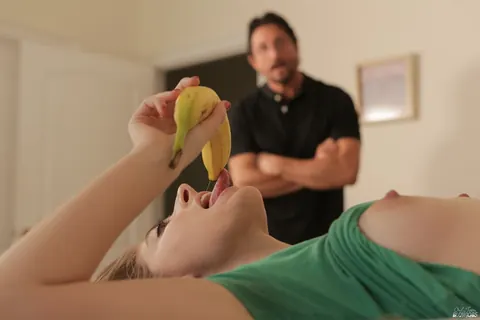 Alyce Anderson: Brunette in Socks Gives a Blowjob and Spreads Her Pussy – photo 12 of 17