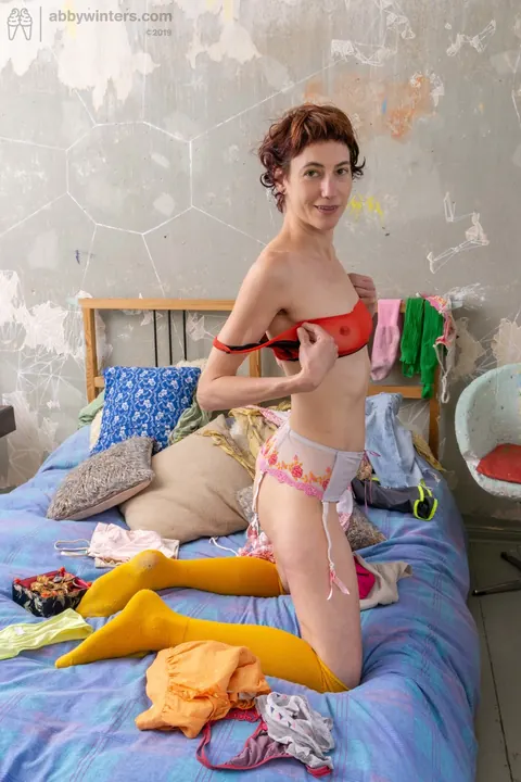 Slim Australian Redhead Fingers Her Hairy Bush and Rides a Dildo – photo 4 of 21
