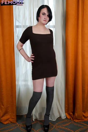 Curvy Trans Woman Strips Out of Her Panties and Poses Nude