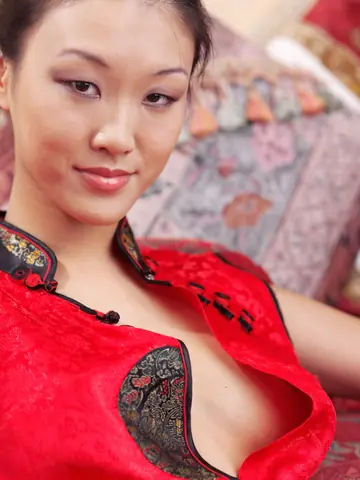 Japanese Brunette MILF Strips Out of Her Dress and Spreads