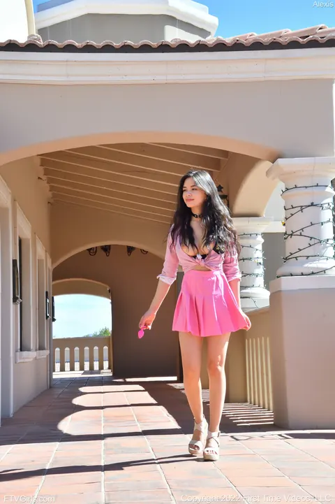 Scarlett Alexis: Skinny Asian Inserts Anal Balls Outdoors – photo 12 of 20