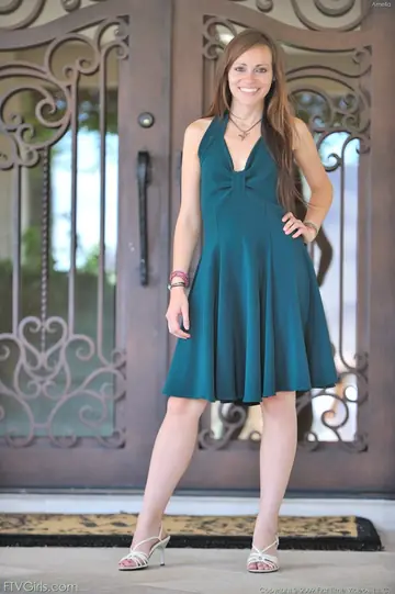 Tall Woman Lifts Her Skirt and Spreads Her Shaved Pussy