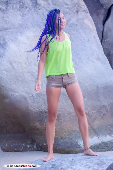 Sweet Julie: Petite Asian Brunette Strips Out of Her Shorts on the Beach – photo 2 of 21