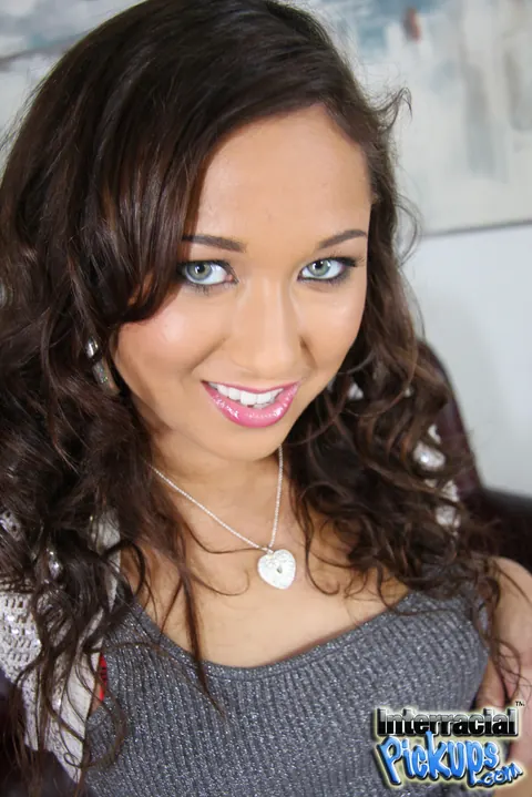 Jesse Jordan: Petite Brunette Deepthroats, Rides and Spreads for Massive Black Cock – photo 3 of 21
