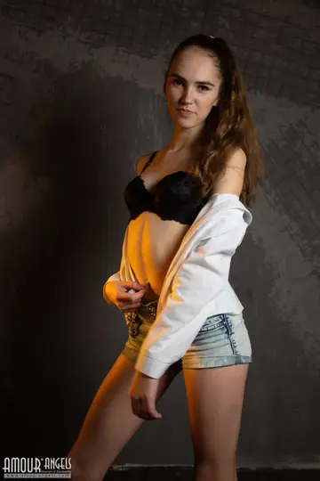 Skinny Woman Strips Out of Her Panties and Spreads Wide