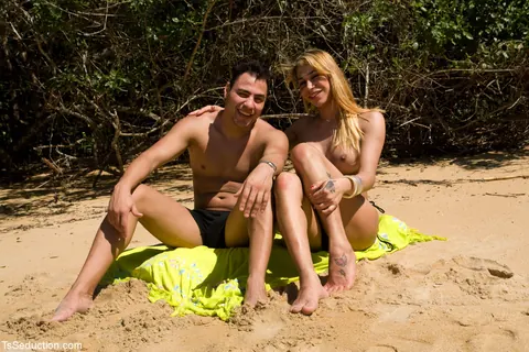 Brazilian Trans Woman Strips Nude Outdoors – photo 4 of 14