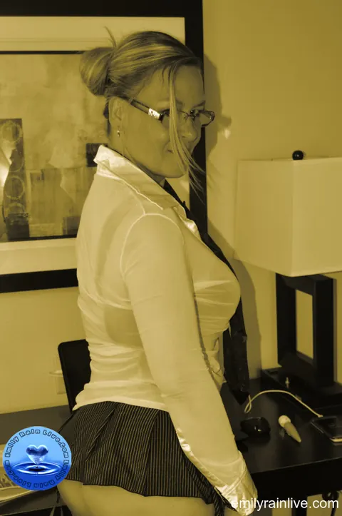 Emily Rain: Brunette MILF in Stockings and Glasses Spreads Her Pussy – photo 14 of 15