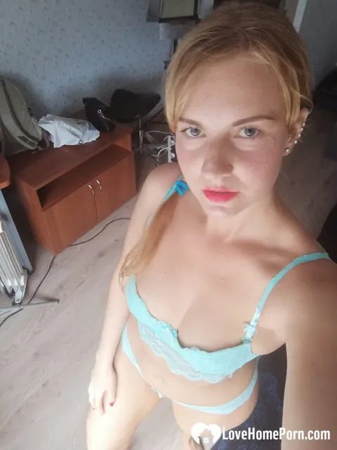 Blonde Takes Mirror Selfies in Turquoise Lingerie and Skirt – photo 4 of 12